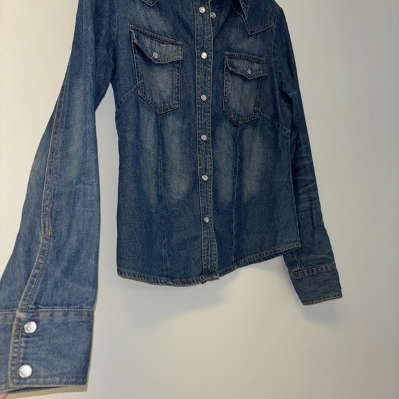 Just The Girls Denim Jean Shirt Top Women's Sz M Western Light Country Pearlsnap - Picture 4 of 8